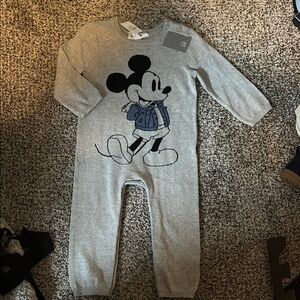 Disney GAP Gray and Black Mickey Mouse Footies